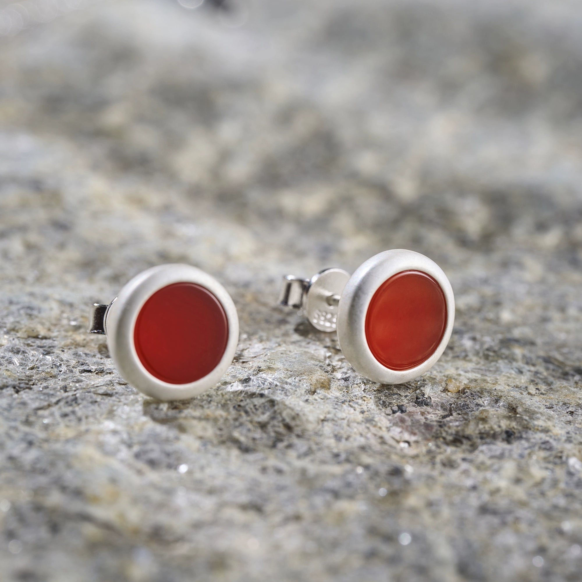 Handmade Textured Matte Disc Stud Earrings – 925 Sterling Silver Minimalist Style | Blue/Red Agate Circular Niche Jewelry