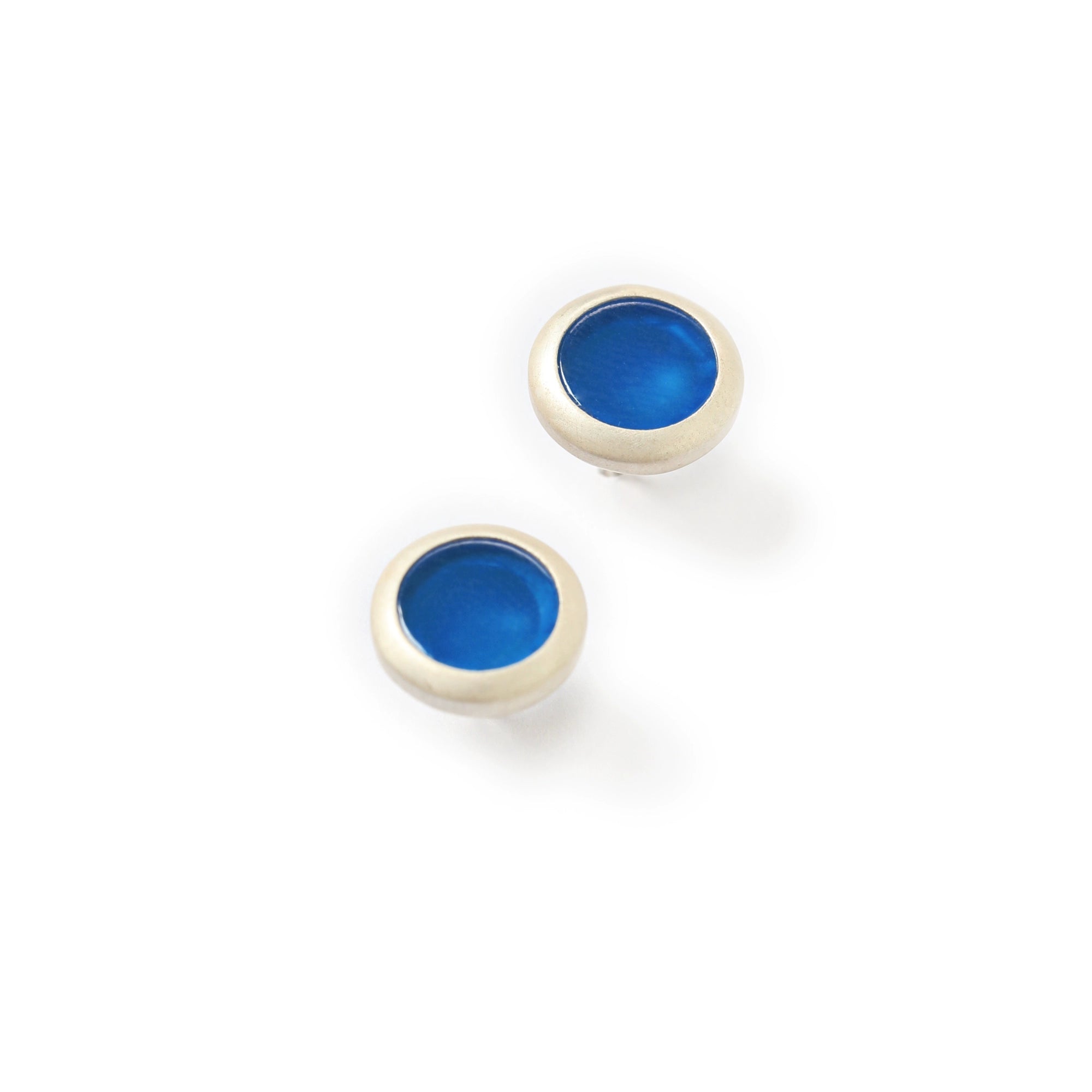 Handmade Textured Matte Disc Stud Earrings – 925 Sterling Silver Minimalist Style | Blue/Red Agate Circular Niche Jewelry