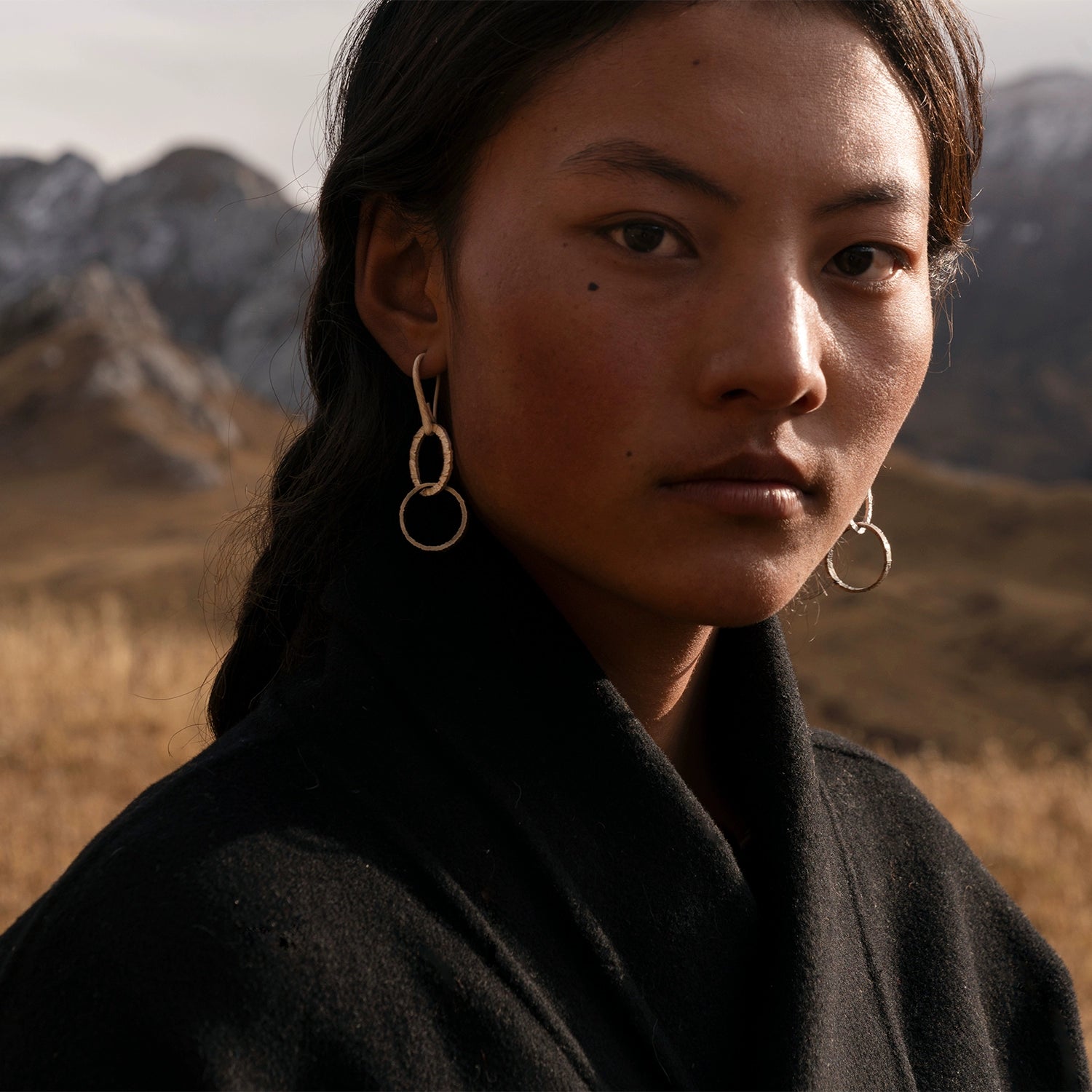 Korakailash Earth Wheel Pure Silver Earrings – Original Tibetan-Style Linked Hoop Dangles