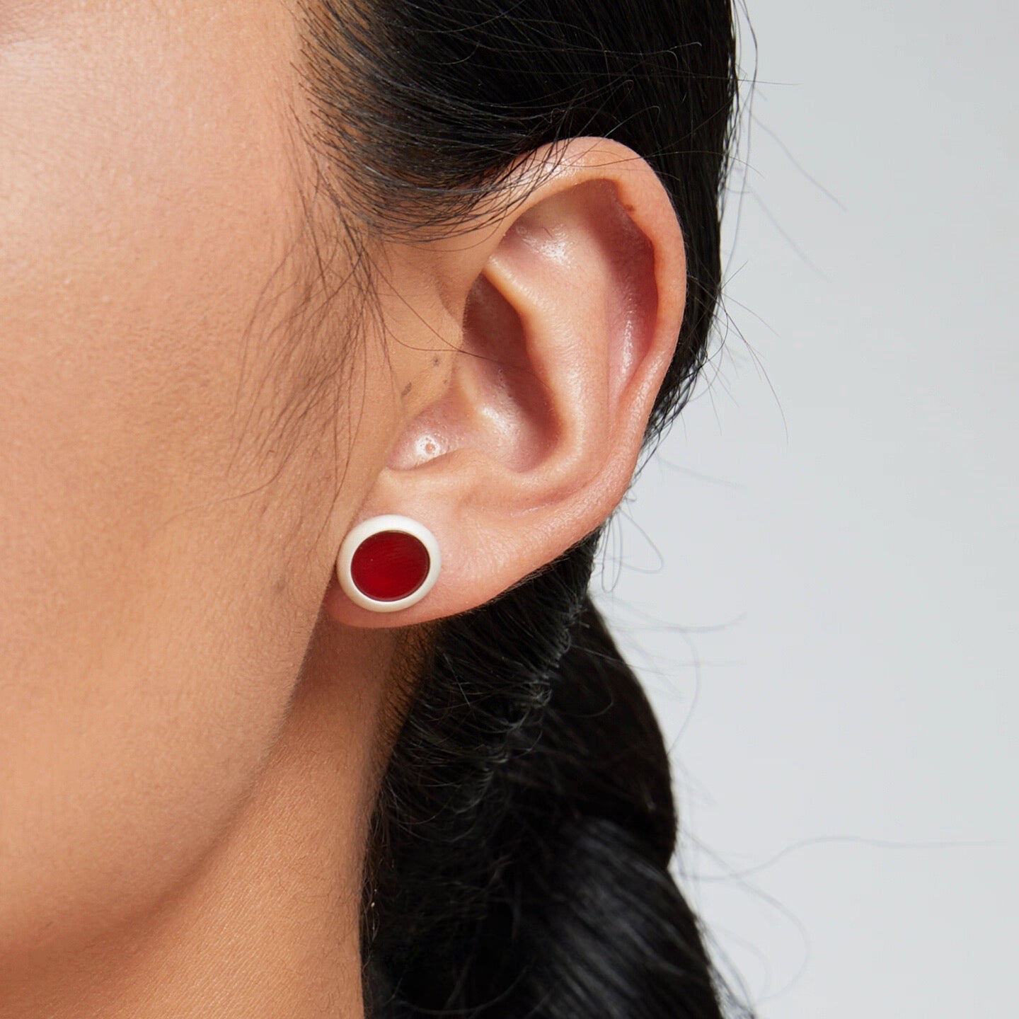 Handmade Textured Matte Disc Stud Earrings – 925 Sterling Silver Minimalist Style | Blue/Red Agate Circular Niche Jewelry